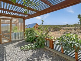 House, 3 Bedrooms | Terrace/patio