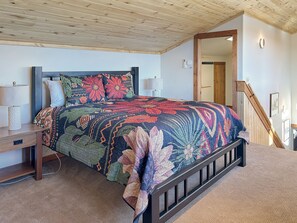 3 عدّة غرف نوم ومساحة عمل للكمبيوتر المحمول ومكواة/لوح كي