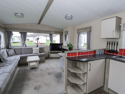 Brynowen Holiday Park - 22432