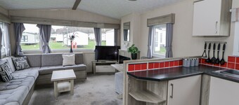 Brynowen Holiday Park - 22432