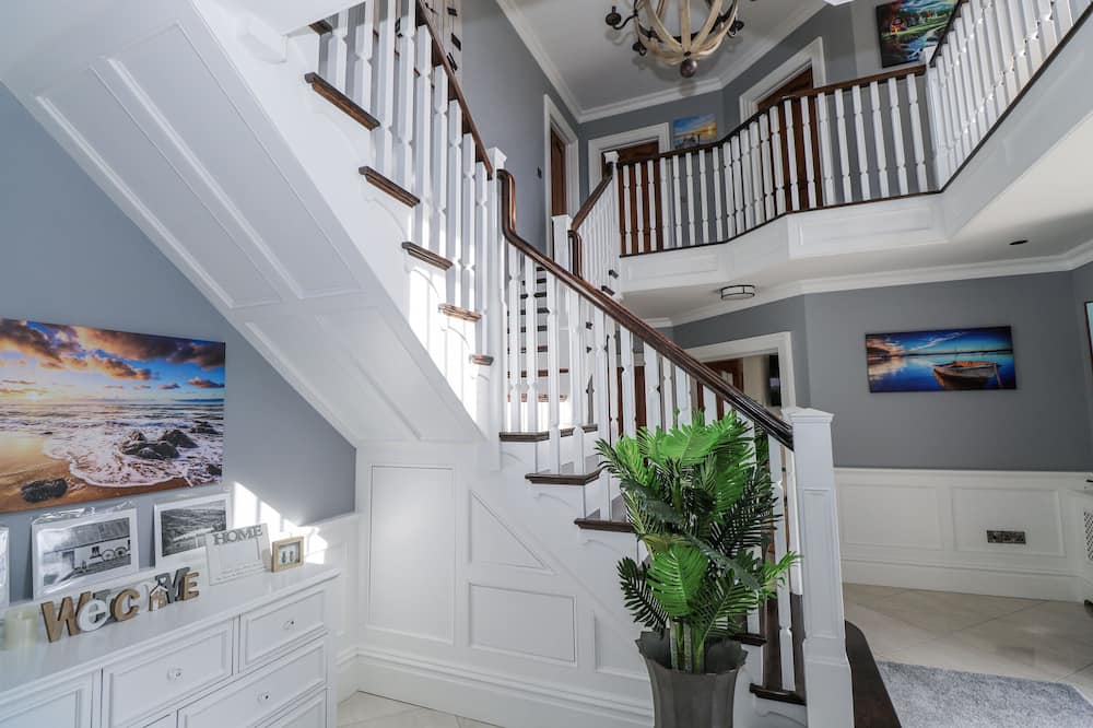 Woodlawn Retreat - Ardagh Village
