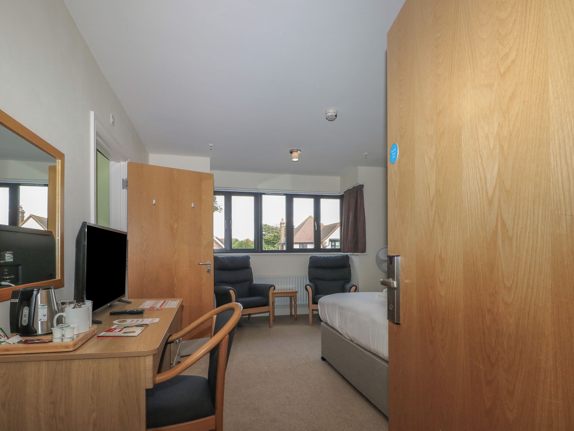 1 室のベッドルーム、客室ごとに異なる装飾、客室ごとに異なるインテリア、WiFi (無料)