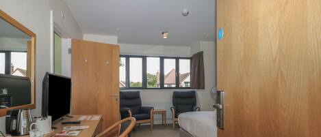 1 室のベッドルーム、客室ごとに異なる装飾、客室ごとに異なるインテリア、WiFi (無料)