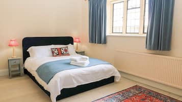 1 bedroom, individually decorated, individually furnished, free WiFi