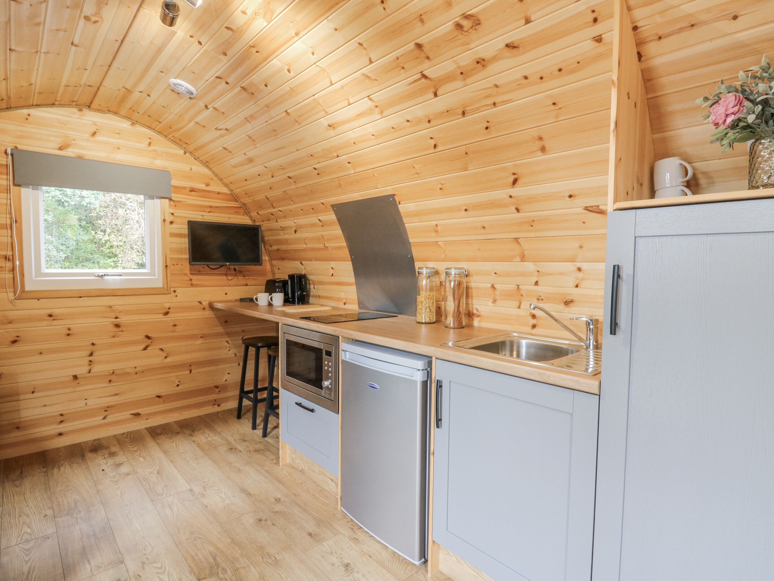 مستلزمات طهي/أطباق/أوعية