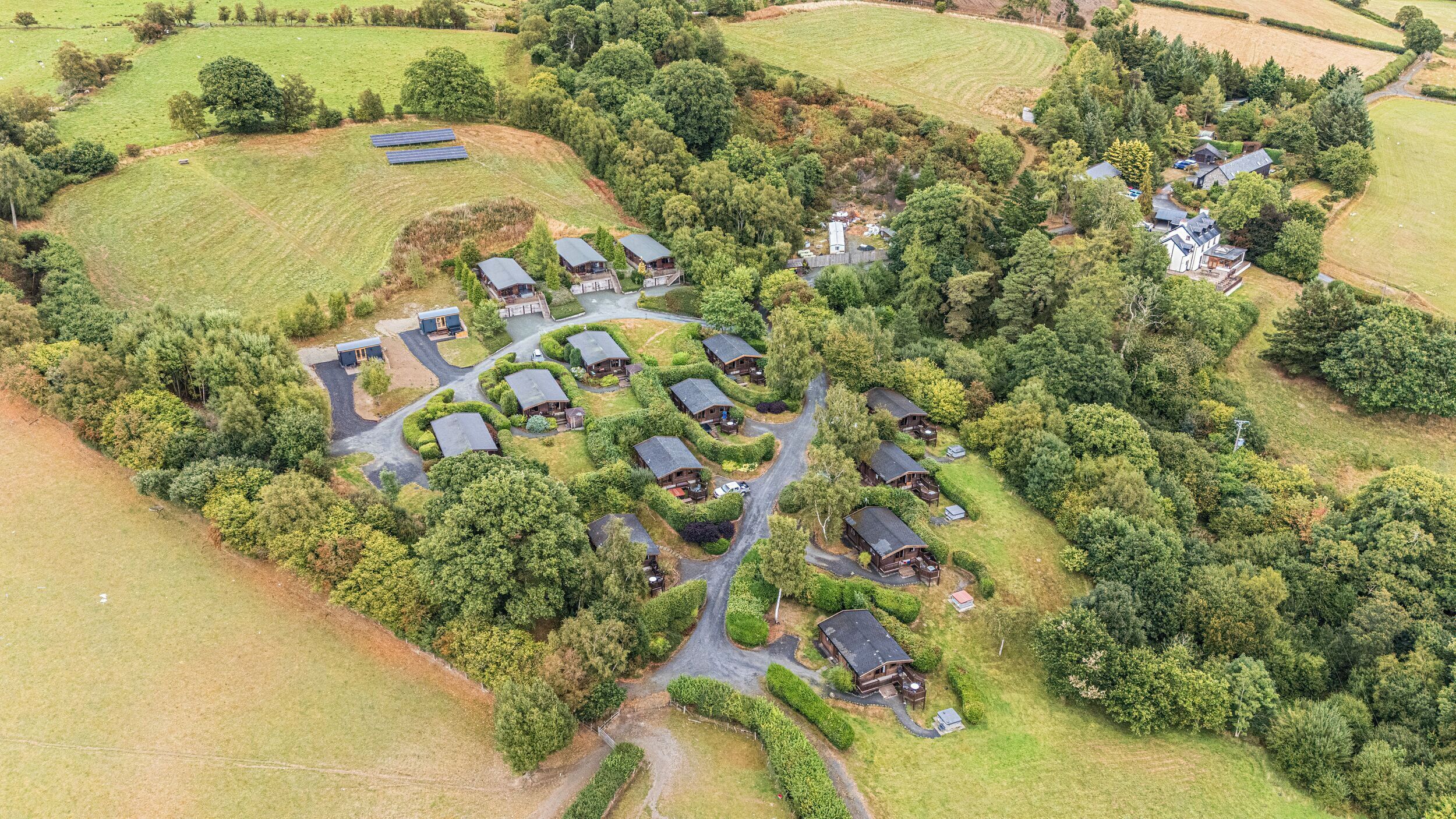 المنشأة من الخارج