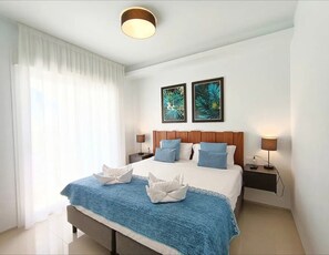 2 bedrooms, iron/ironing board, WiFi, bed sheets - Exclusive Holiday Home with Shared Pool, Wi-Fi & Air Conditioning (Rojales)