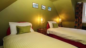 3 bedrooms, individually decorated, individually furnished, free WiFi