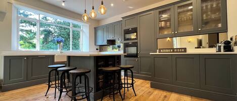 食器洗い機、調理器具と食器