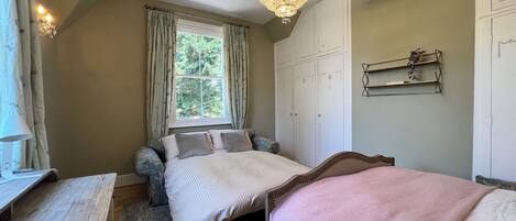 7 sovrum, individuell inredning, unika möbler och gratis wi-fi