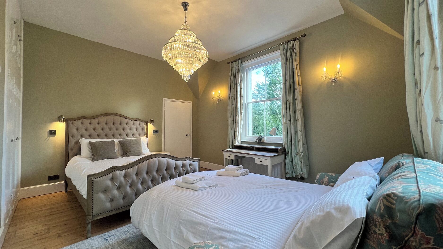 7 bedrooms, individually decorated, individually furnished, free WiFi