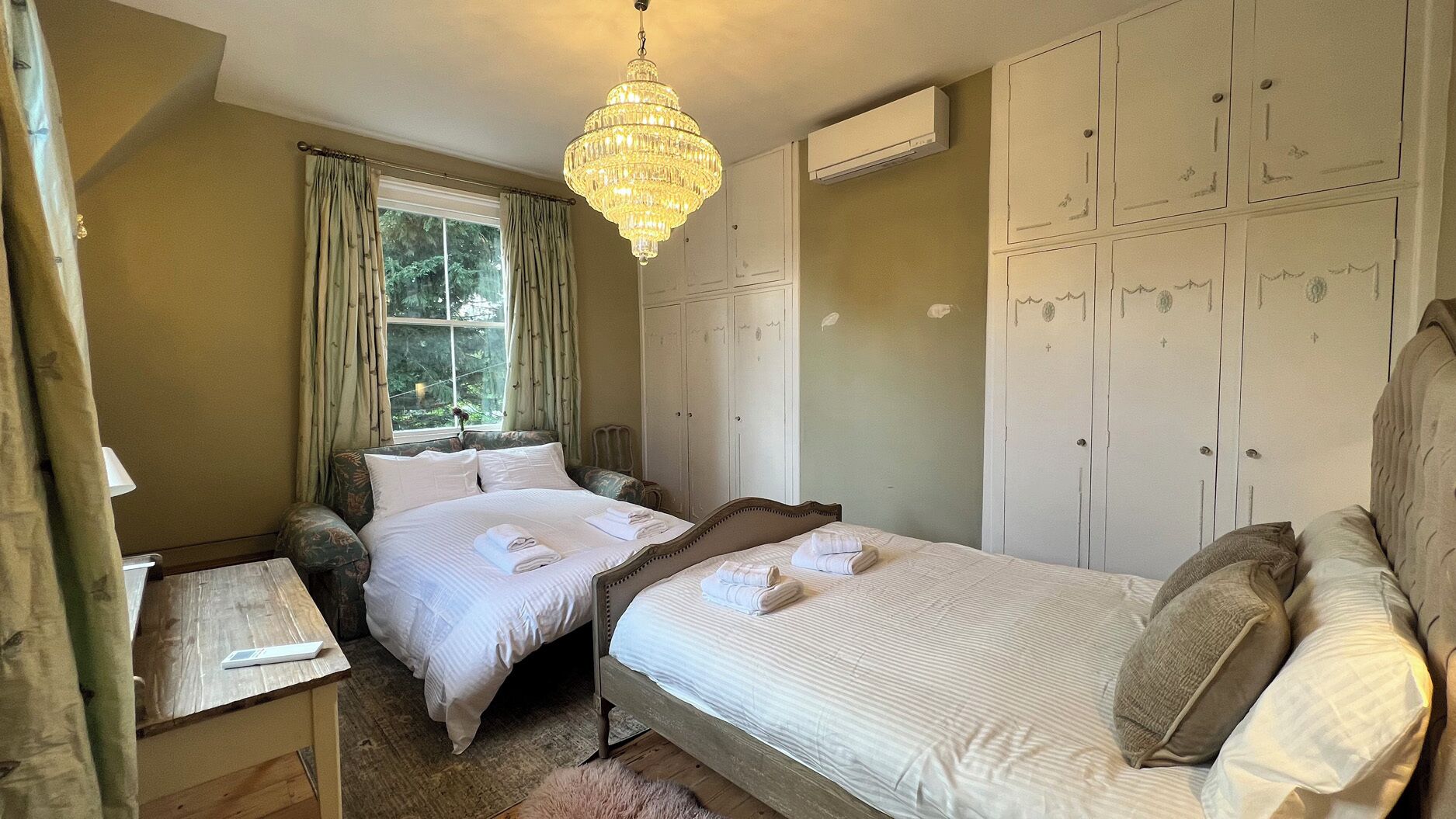 7 bedrooms, individually decorated, individually furnished, free WiFi