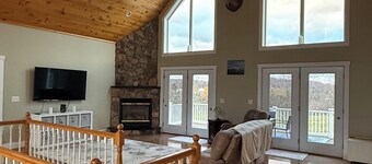 Kid and Dog friendly 3-bedroom home with pool, fitness room, and privacy