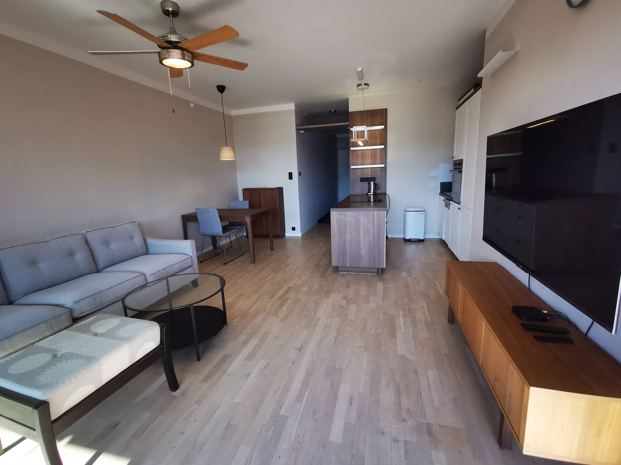 Apartment, 1 Bedroom, Accessible, Smoking | Living room | Flat-screen TV