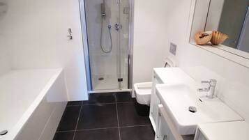 Apartment, 1 Bedroom, Accessible, Smoking | Bathroom | Toilet paper