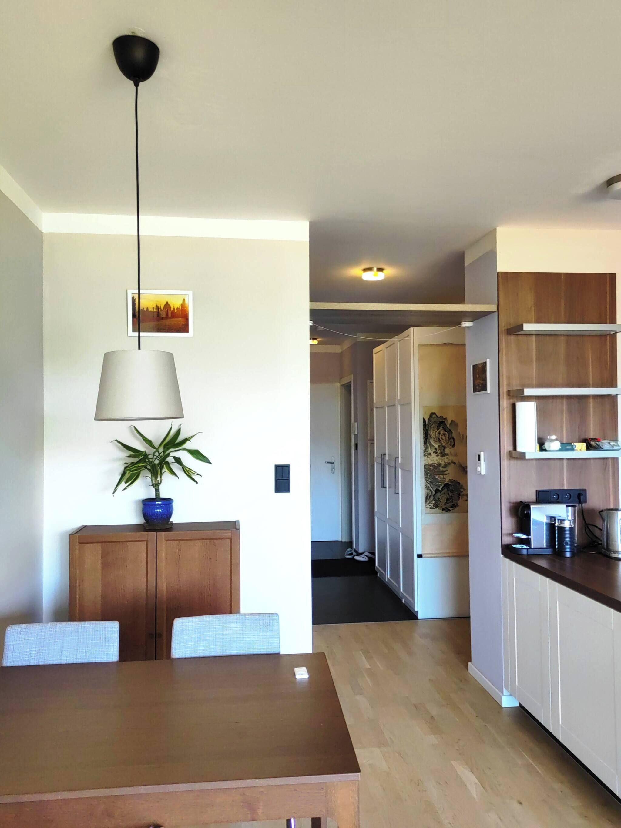 Apartment, 1 Bedroom, Accessible, Smoking | Dining room