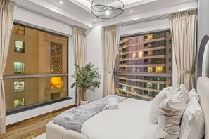 Room - FIRST CLASS | 1BR | Luxury Gem Near JBR Beach (JBR)