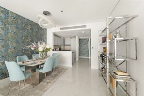 Dining - FIRST CLASS | 1BR | Serene Sea View | Royal Amwaj (Palm Jumeirah)