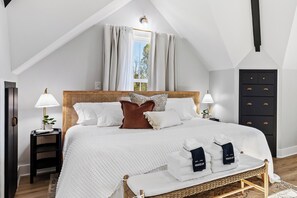 4 habitaciones, escritorio, tabla de planchar con plancha y wifi gratis 