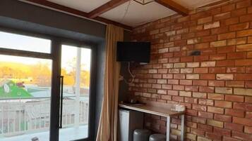 Triple Room, Balcony, Garden View | Free WiFi