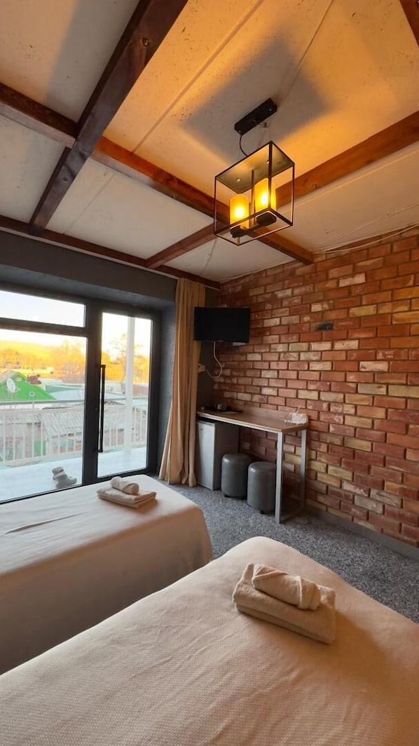 Triple Room, Balcony, Garden View | Free WiFi