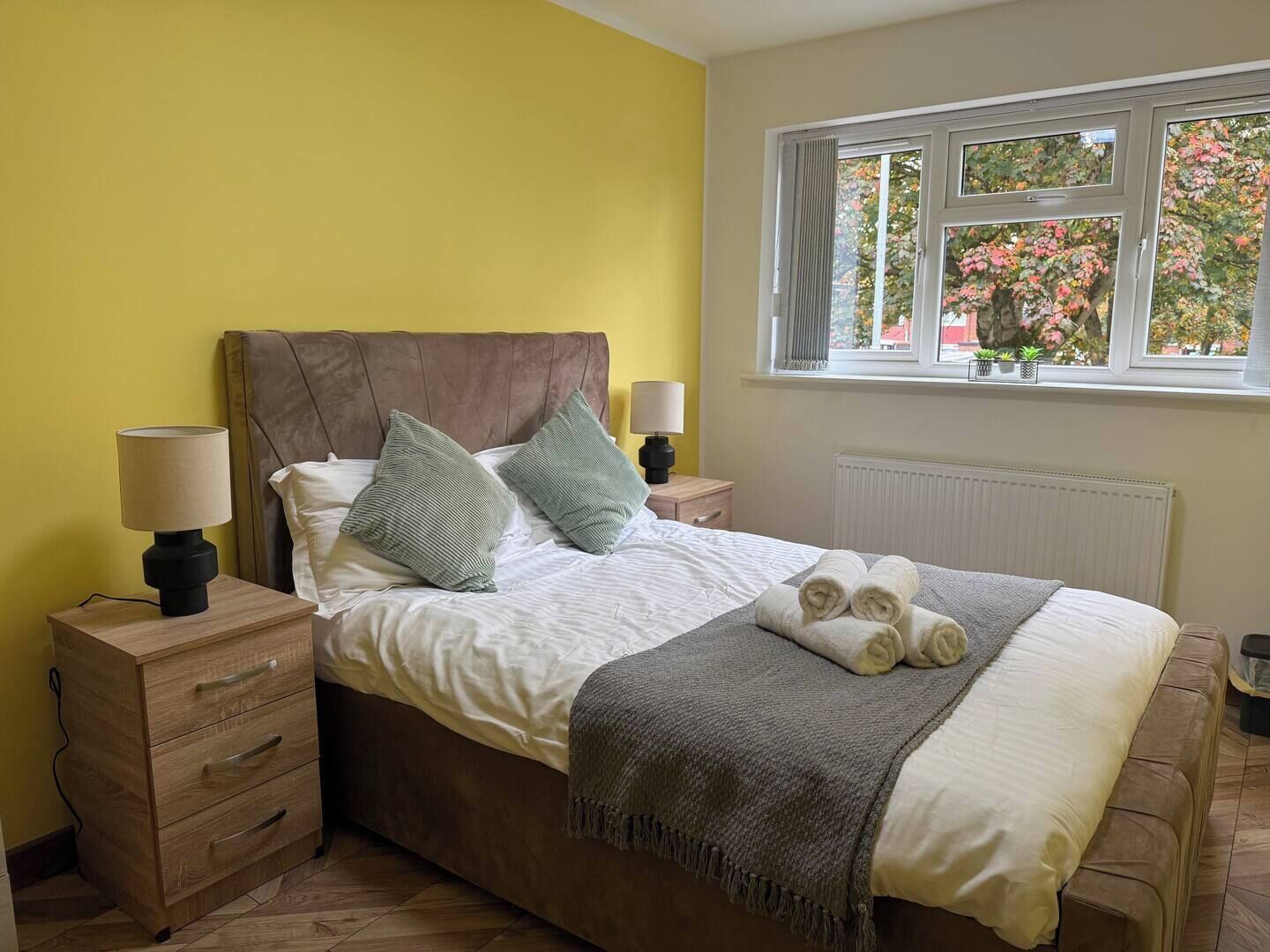 4 bedrooms, desk, iron/ironing board, free WiFi