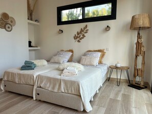 WiFi, bed sheets - Very nice independent Studio, new, air-conditioned 38 m2 (Porto-Vecchio)