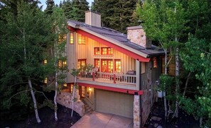 Exterior - Escape to the mountains in style at Cache 8 at Silver Lake! Walk to Skiing! (Deer Valley)