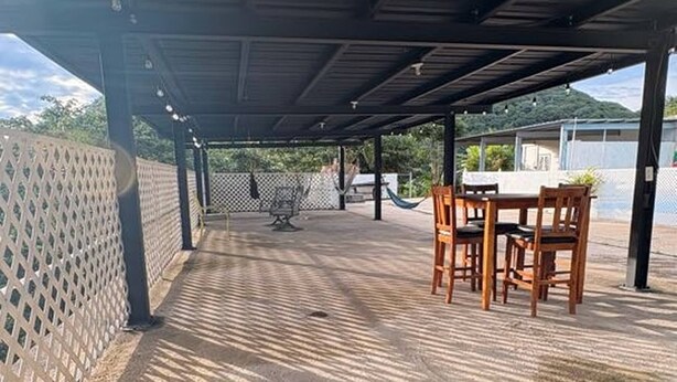 Kamer, 1 slaapkamer, terras, uitzicht op tuin | Buiten dineren
