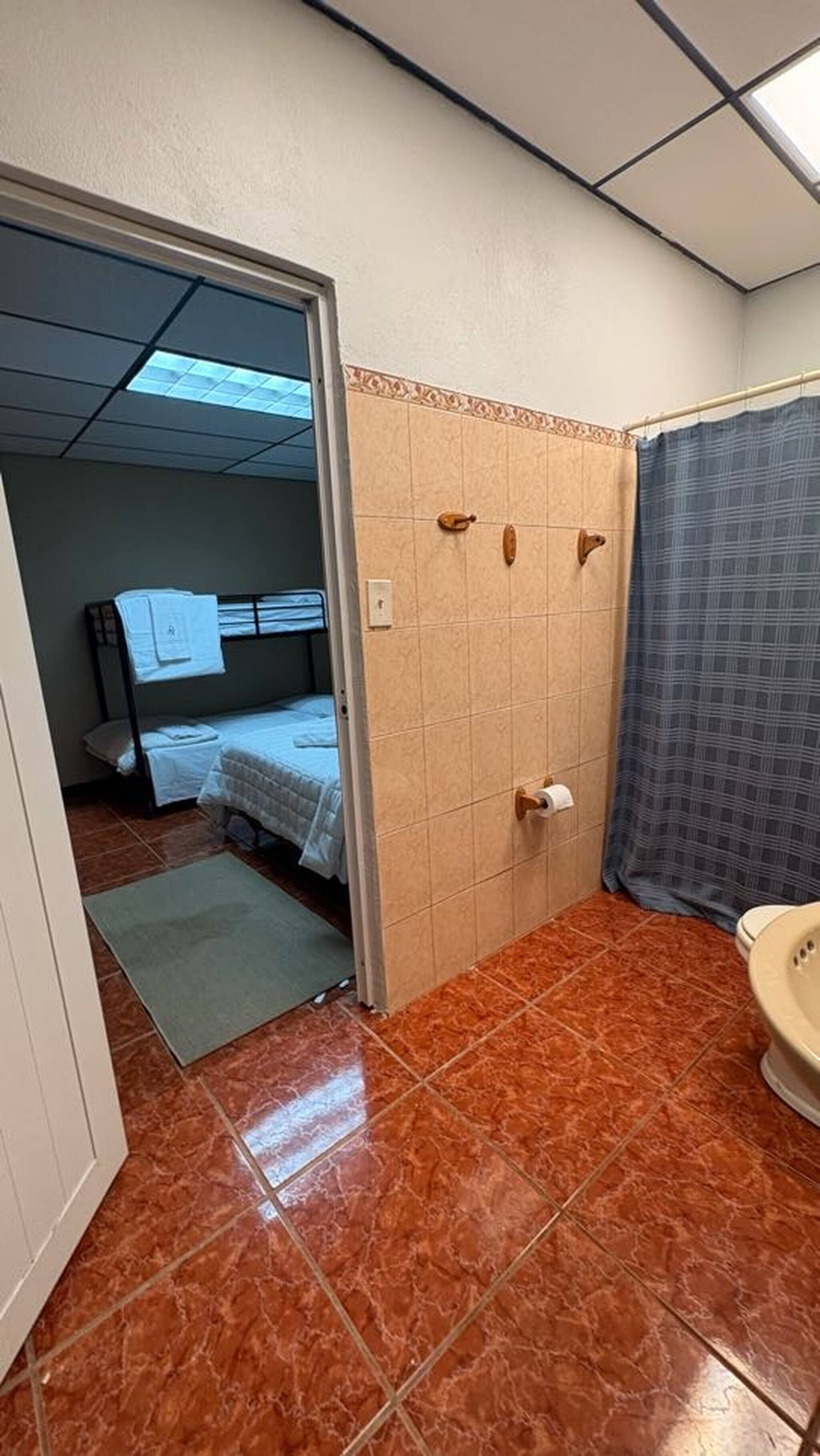 Casa, 6 habitaciones, accesible para personas con discapacidad, patio | Baño