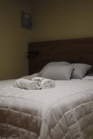 Zimmer, 3 Schlafzimmer, Terrasse, Stadtblick