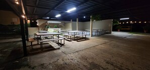 Room, 1 Bedroom, Balcony, Garden View | Outdoor dining