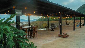 Room, 1 Bedroom, Balcony, Garden View | Terrace/patio