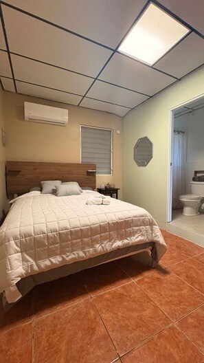 Room, 2 Bedrooms, Patio, Garden View