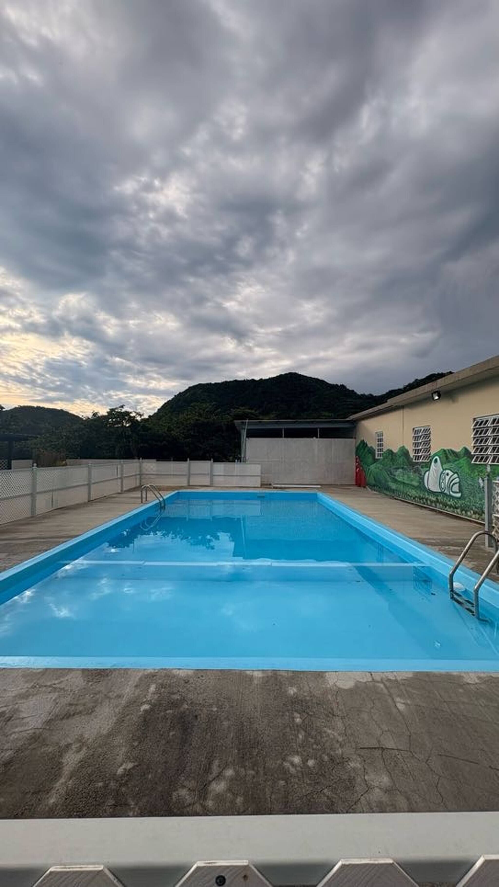 Phòng, 2 phòng ngủ, sân hiên, quang cảnh vườn | Hồ bơi | Hồ bơi ngoài trời 