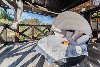 Nature Lodge With Sauna and Hot Tub