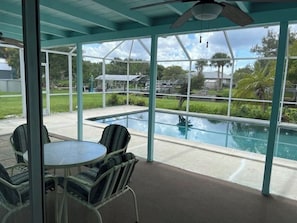 Pool - Serene waterfront getaway- charming 3-bedroom, 2-bathroom vacation home (Port Charlotte)