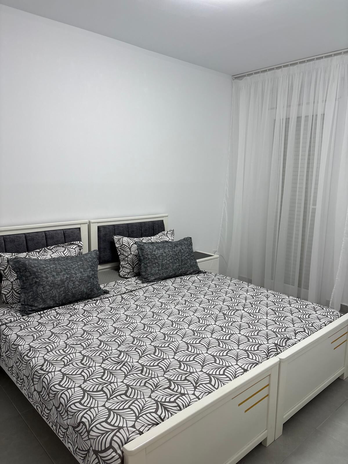 2 chambres, fer et planche à repasser, accès Internet, draps fournis