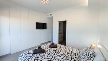 3 chambres, fer et planche Ă repasser, Wi-Fi, draps fournis