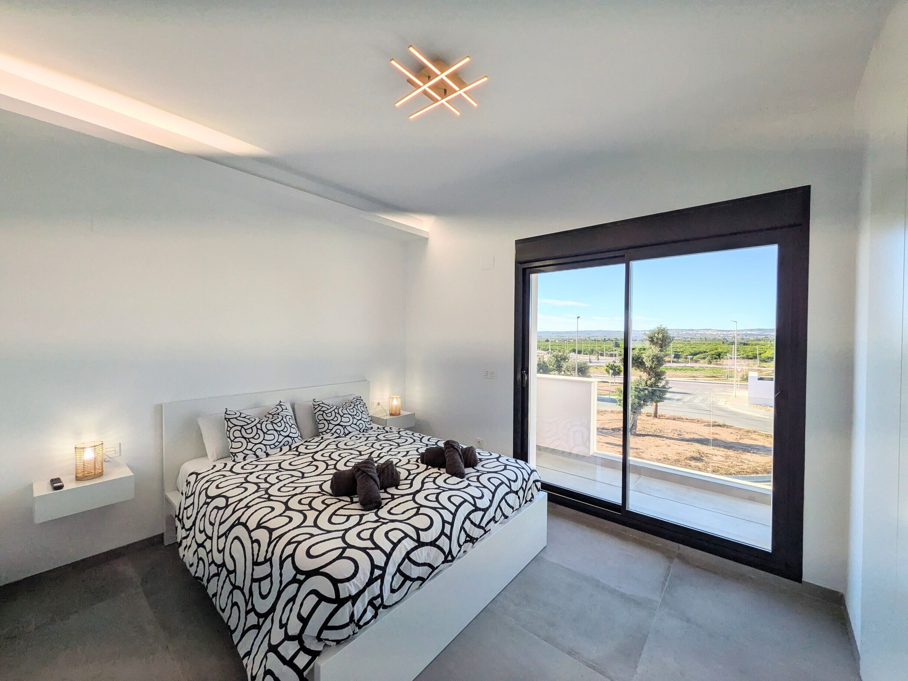 3 dormitorios, tabla de planchar con plancha, wifi y ropa de cama