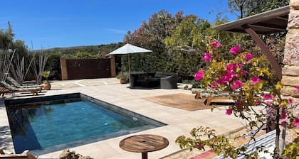 Parenthèse enchantée dans une villa chic et élégante face à la mer