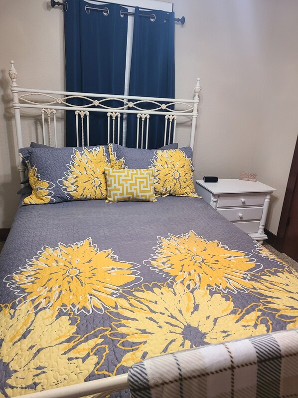 2 Schlafzimmer, Bügeleisen/Bügelbrett, Internetzugang, Bettwäsche