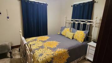 2 sovrum, strykjärn/strykbräda, internet och sängkläder