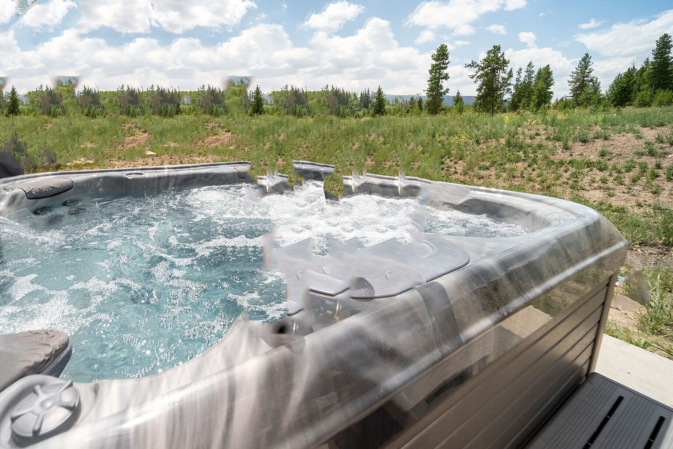 Bain à remous extérieur