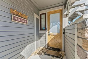 تفاصيل الفندق من الخارج