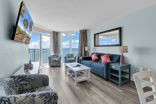 Smart TV - Baywatch Resort l 3BR l Top Floor l Resort Pools (North Myrtle Beach)