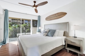 2 bedrooms, iron/ironing board, travel cot, WiFi - Oceanfront Two-Bedroom With Large Lanai | Sunset Views, Pool + BBQ (Lahaina)