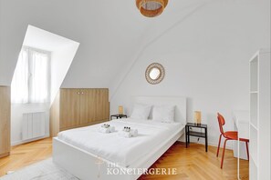 3 bedrooms, iron/ironing board, travel cot, WiFi - Sejour royal a Versailles - 8 personnes (Versailles)