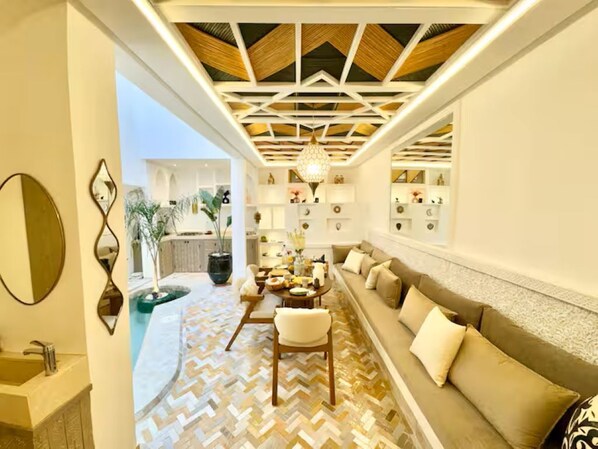 House, 3 Bedrooms, Accessible, Smoking | Dining - Beautiful Arab House With Swimming Pool (Marrakech)