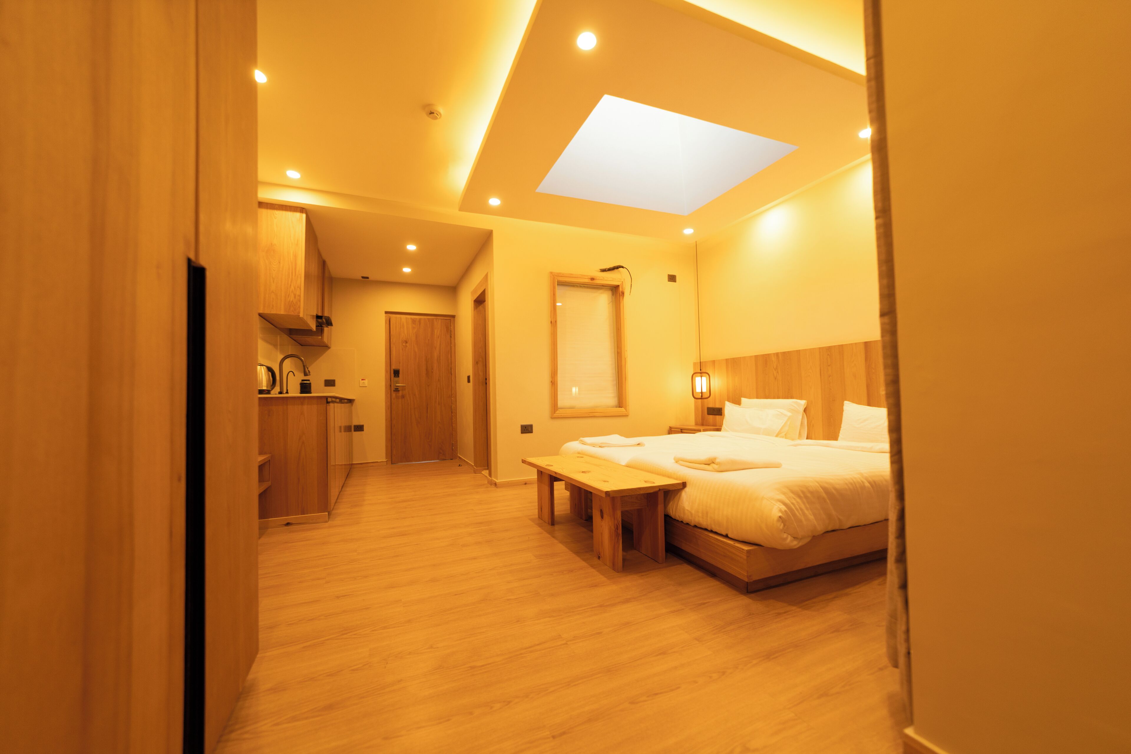 Studio, parveke, vuoristonäköala | Työpöytä, kannettavalle tietokoneelle sopiva työtila, ilmainen Wi-Fi